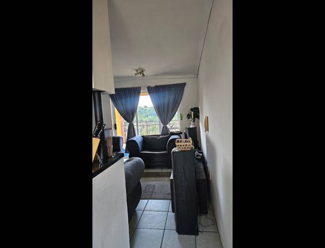 2 BEDROOM APARTMENT FOR SALE IN MARIANNHILL PARK
